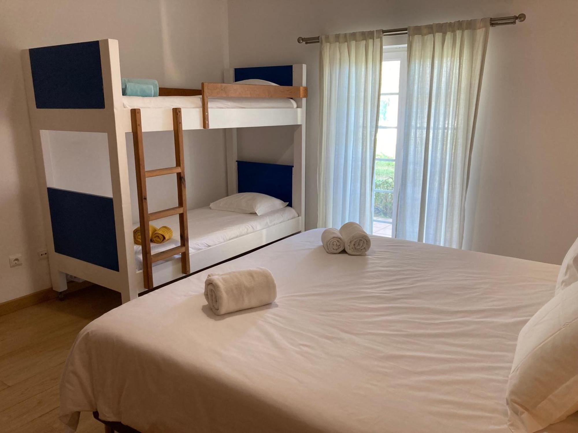 Freesurfcamp & Hostel Baleal Esterno foto
