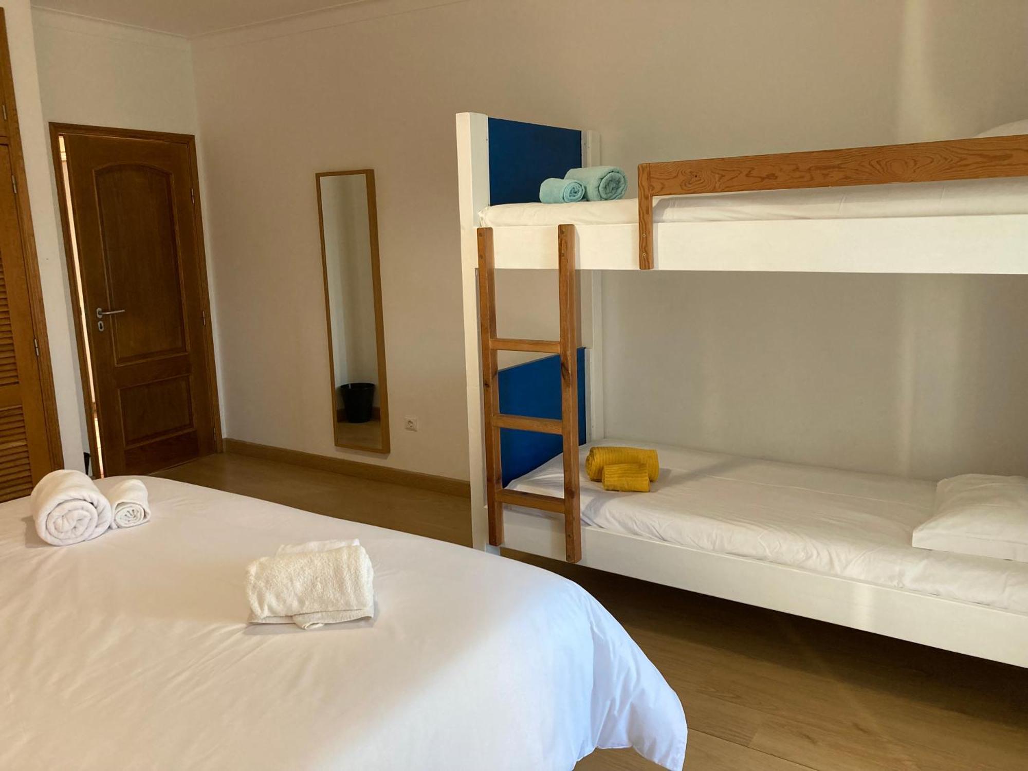 Freesurfcamp & Hostel Baleal Esterno foto